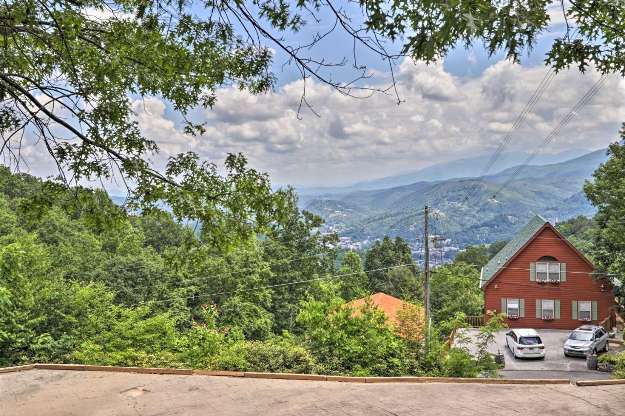 Gatlinburg Chalet Hot Tub, Sauna And Mountain View מראה חיצוני תמונה