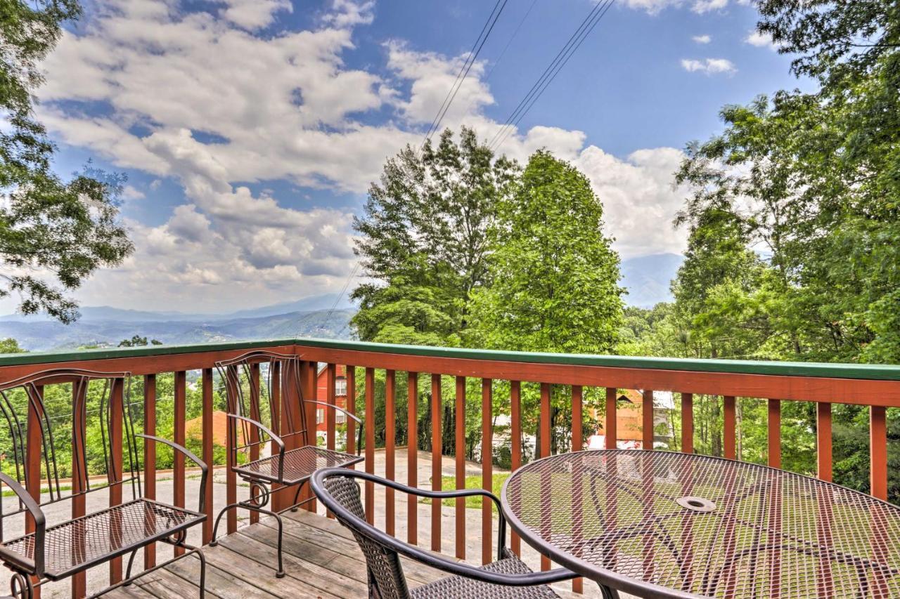Gatlinburg Chalet Hot Tub, Sauna And Mountain View מראה חיצוני תמונה